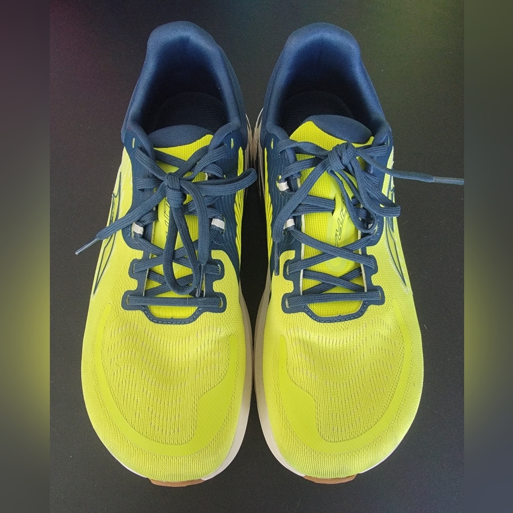 ALTRA Men's Paradigm 7 Road Running Shoe